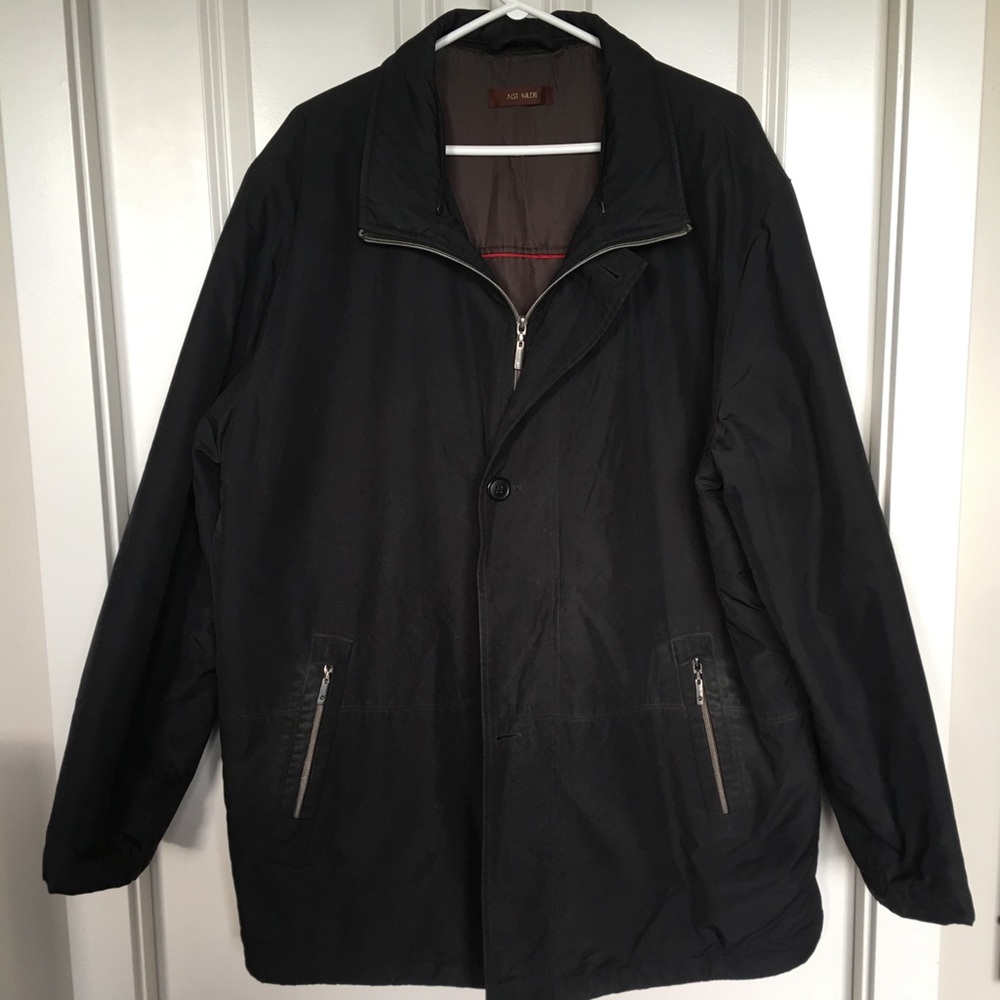 Euro Men’s Black Zippered Coat w/ Inside Pockets